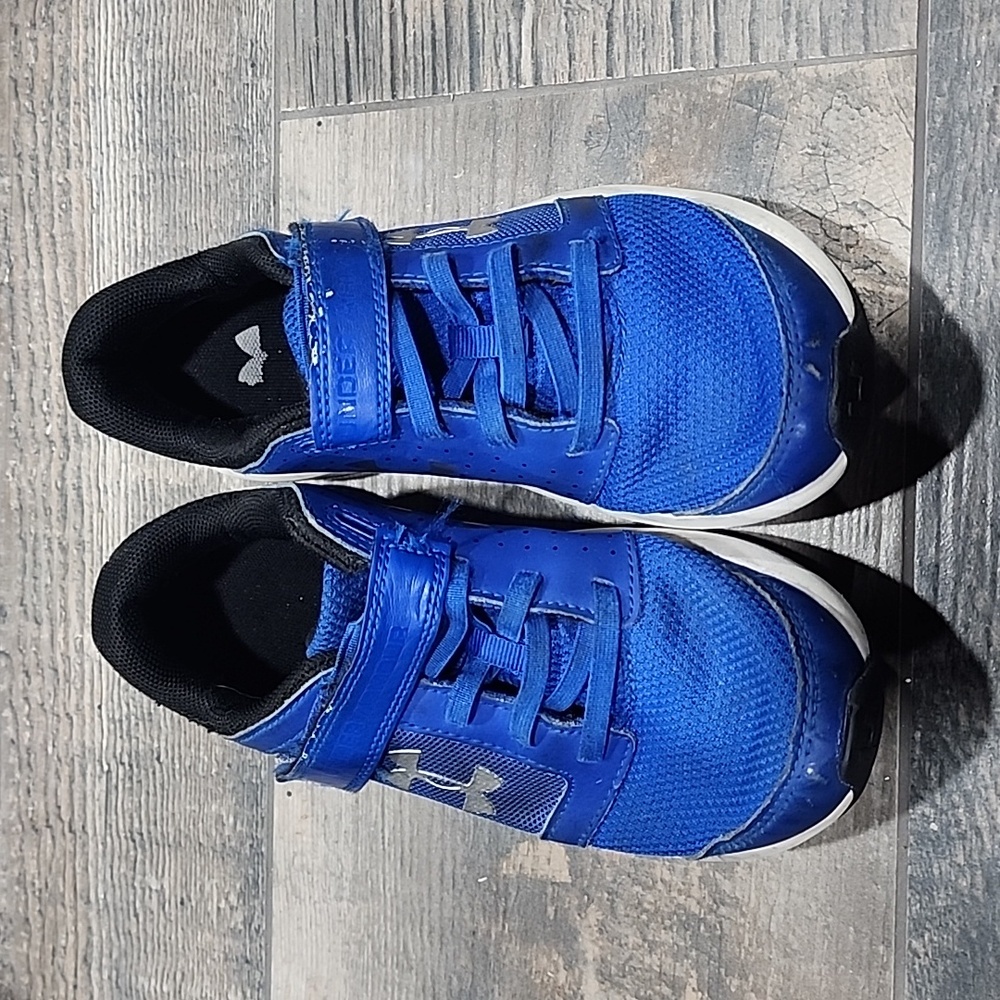 Boys Under Armour Sneakers